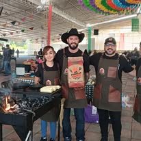 Asador y equipo